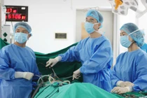 Vinmec Phú Quốc xuyên đêm cứu thai phụ nguy kịch mang nhóm máu cực hiếm