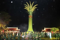 Lời Tri Ân – Dòng Sông Hoa Lửa: Đêm Tưởng Niệm Và Truyền Thống