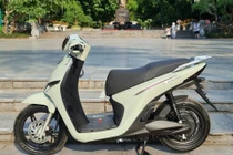 Họa sĩ 40 tuổi “phải lòng” VinFast Feliz: 'Không muốn quay lại xe xăng'