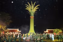 Lời Tri Ân – Dòng Sông Hoa Lửa: Đêm Tưởng Niệm Và Truyền Thống