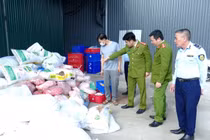 Công an Ninh Bình phát hiện hơn 2 tấn mỡ, bì lợn không rõ nguồn gốc, bốc mùi 