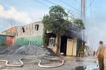 4 người tử vong trong vụ cháy nhà lúc rạng sáng ở Hà Nội
