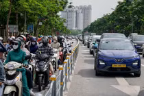 Hà Nội phân làn đường Võ Chí Công… giảm ùn tắc 