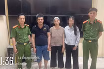 Kịp thời ngăn chặn người phụ nữ có ý định nhảy cầu 