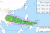 Bão Kalmaegi tiến gần Biển Đông và còn mạnh thêm 