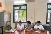 Một phụ nữ nhận lại gần nửa tỷ đồng chuyển khoản nhầm