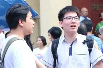 Đề thi môn Lý lớp 10 Chuyên Khoa học Tự nhiên