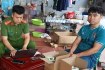 Khởi tố chủ cơ sở sản xuất, buôn bán lượng lớn mỹ phẩm giả