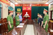 Khởi tố chủ lò mổ mua lợn bệnh, lợn chết về trà trộn bán ra thị trường