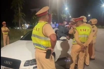 Truy bắt rapper Bình Gold lái ô tô chèn ép trên cao tốc 