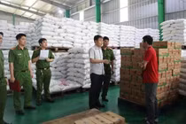 Triệt phá đường dây sản xuất mì chính, hạt nêm giả