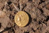 Phát hiện kho báu 2.500 năm tuổi trị giá khổng lồ ở Czech