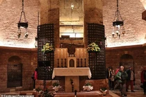 Bí ẩn 800 năm trong ngôi mộ vị thánh sắp được hé lộ