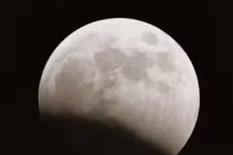 Mặt Trăng có thể từng tồn tại sự sống cách đây 4 tỷ năm