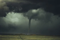 Chuyên gia giải mã cách hình thành lốc xoáy