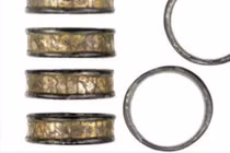 Nhẫn cổ mạ vàng 1.000 năm tuổi khắc chữ rune tại Anh gây chú ý