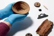 Vén màn bí ẩn hàng ngàn cốc đất sét 3.500 tuổi của Hy Lạp