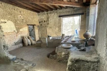 Pompeii gây sốc với phát hiện cửa hàng đồ ăn nhanh cổ xưa nhất