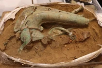 Tìm thấy nhạc cụ cực hiếm liên quan đến nữ hoàng Celtic