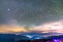 Mưa sao băng Geminids đạt đỉnh cực điểm cuối tuần này