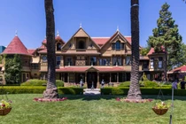 Chuyện kỳ bí, ma quái ở ngôi nhà bí ẩn nổi tiếng nước Mỹ 