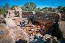 Hiện vật cổ đại từ pháo đài Rustavi hé lộ chiến tranh Trung cổ Georgia