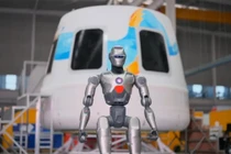 Robot hình người của Engine AI chuẩn bị chinh phục không gian