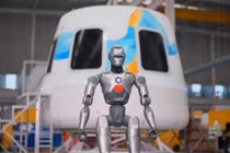 Robot hình người của Engine AI chuẩn bị chinh phục không gian