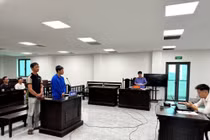 Đưa người trốn đi nước ngoài, hai bị cáo lĩnh 15 năm tù giam
