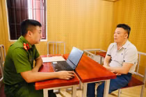 Khởi tố đối tượng giả danh lãnh đạo để lừa đảo chiếm đoạt tài sản