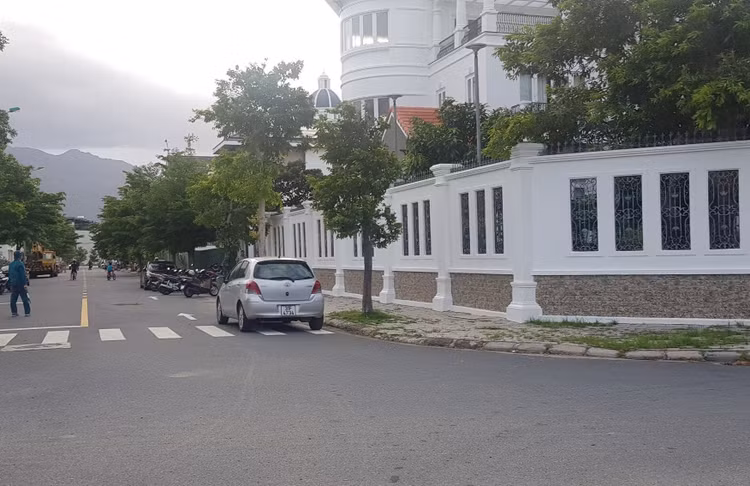 Nguyên Bí thư Thành ủy Nha Trang bị tấn công tại nhà riêng - 1