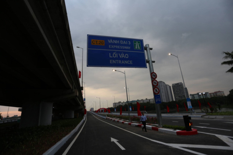 Hà Nội thông xe đường vành đai 3 đi thấp, giải quyết nút thắt Linh Đàm