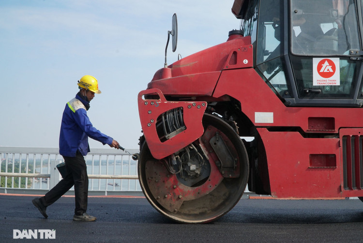 Những hình ảnh mới nhất của đại công trường sửa chữa mặt cầu Thăng Long - 3