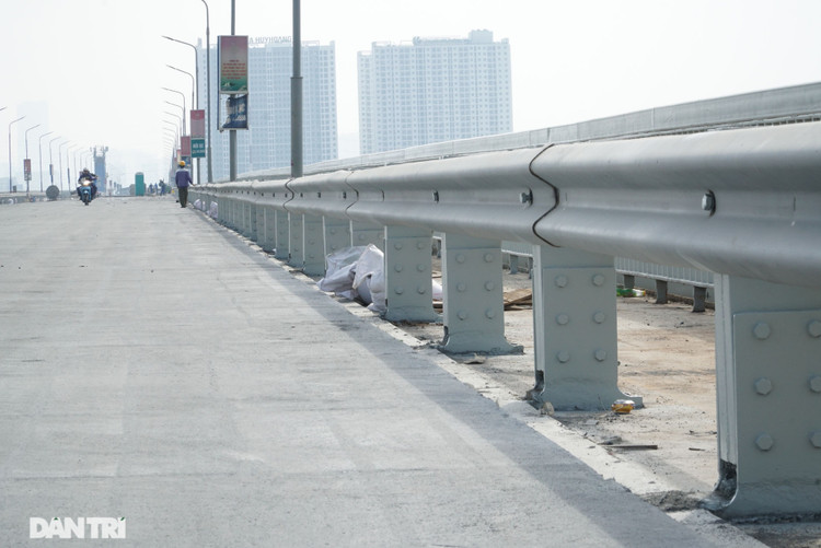 Những hình ảnh mới nhất của đại công trường sửa chữa mặt cầu Thăng Long - 11