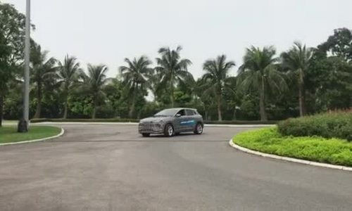 VinFast chạy thử ôtô điện