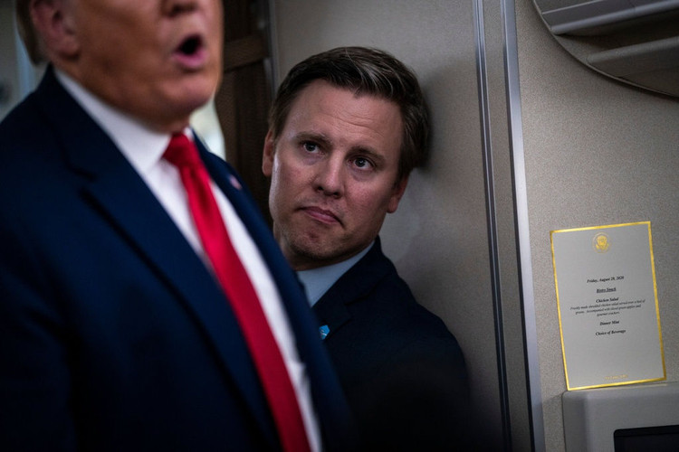 Biden nam loi the tai chinh truoc Trump anh 3