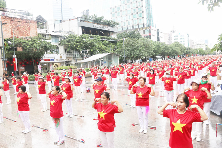 Nguoi Viet co khoang 8 den 11 nam phai song chung voi benh tat hinh anh 1