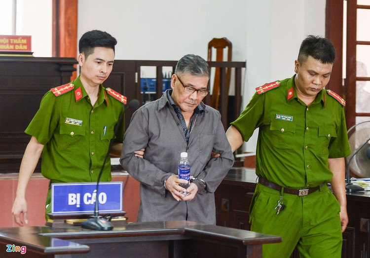 Xet xu anh trai tham sat gia dinh em gai anh 1