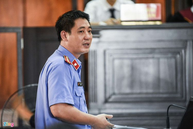 Xet xu anh trai tham sat gia dinh em gai anh 2