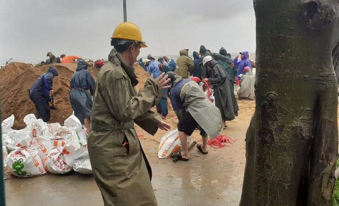 Quảng Bình: Nước lũ lên nhanh, 4 huyện bị chia cắt, ngập gần 35 nghìn ngôi nhà - 5