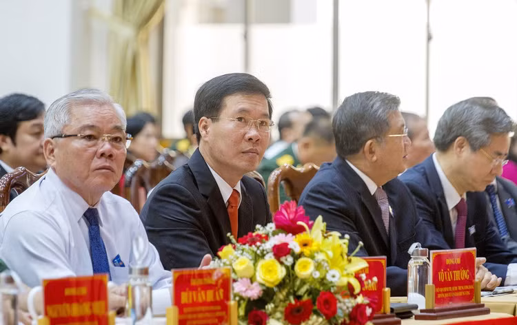 Dai hoi Dang bo tinh An Giang anh 2