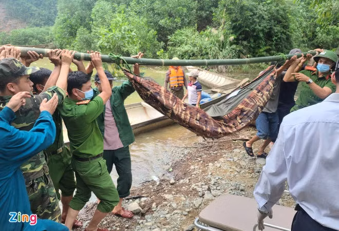 Thi the cong nhan anh 1