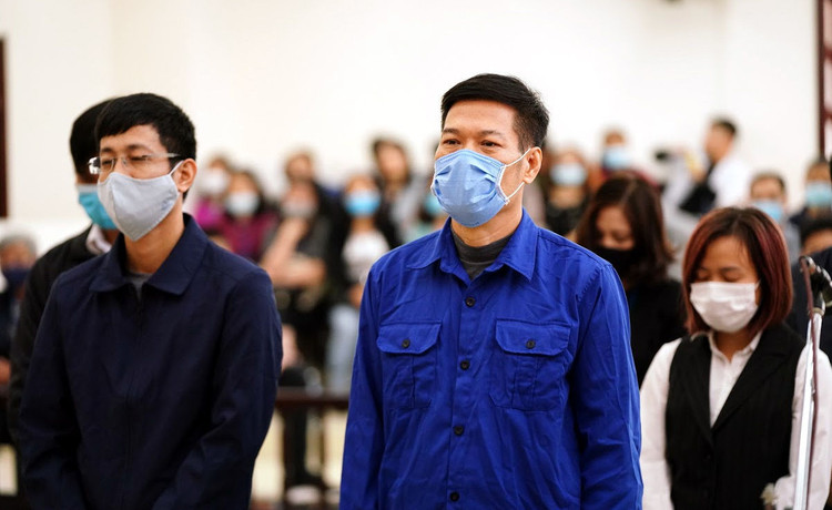 Cựu Giám đốc CDC Hà Nội bị tuyên 10 năm tù - 3