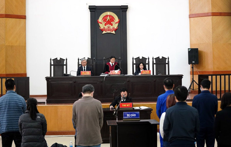 Cựu Giám đốc CDC Hà Nội bị tuyên 10 năm tù - 2