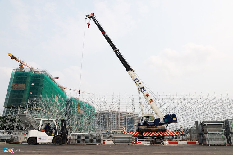 Thao do khan dai F1 Ha Noi vi tam hoan dua xe hinh anh 1 9_zing.jpg