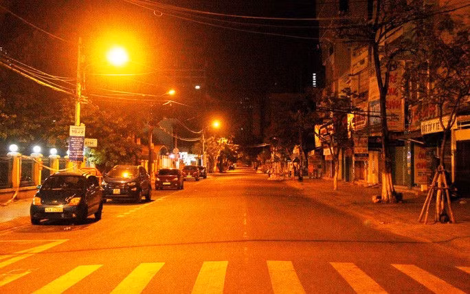 Đà Nẵng: Xúc động thời khắc dỡ lệnh phong tỏa BV Chỉnh hình và phục hồi chức năng - Ảnh 9.