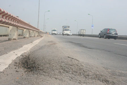 Sắp “đóng cửa” cầu Thăng Long - Hà Nội - 1