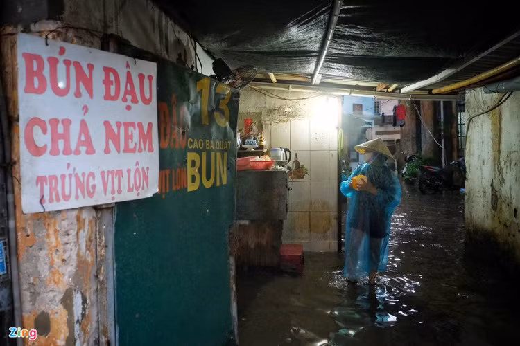 mua lon o Ha Noi gay ngap anh 12