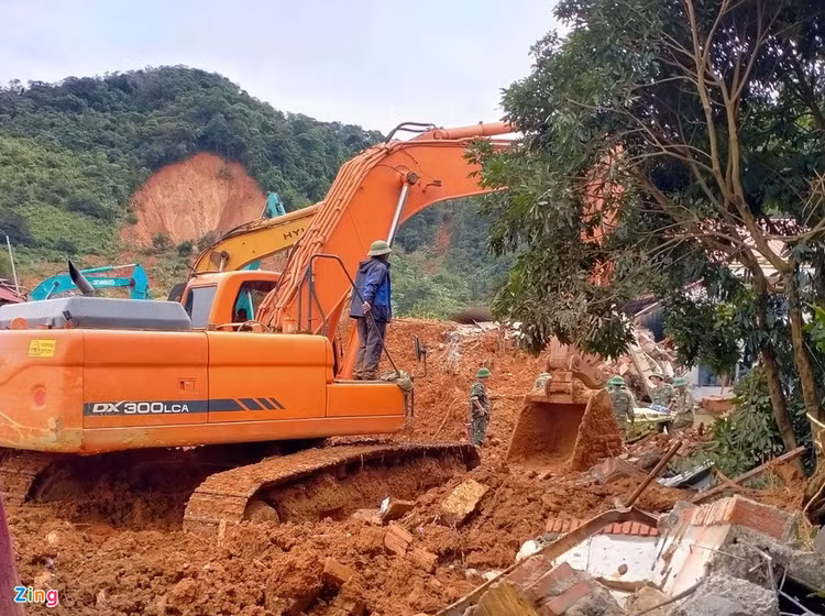 2 truc thang san sang cuu ho tai Quang Tri anh 1