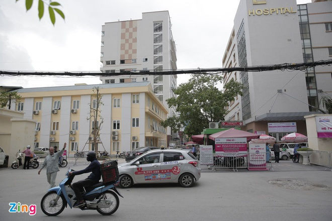 bi chem dut gan tay anh 1